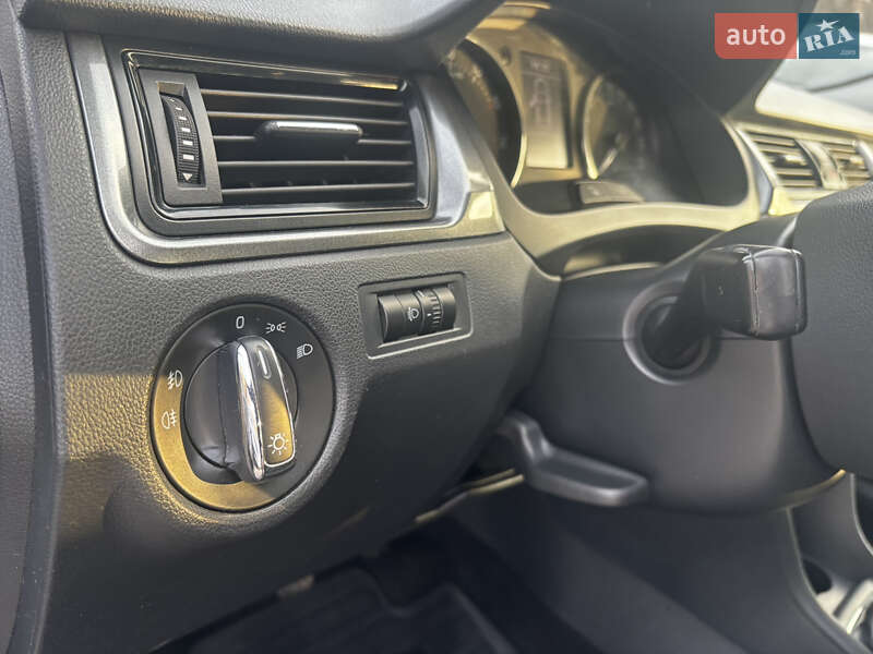 Лифтбек Skoda Rapid 2013 в Полтаве фото 20 Лифтбек Skoda Rapid 2013 в Полтаве