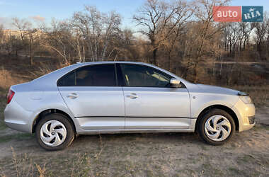 Лифтбек Skoda Rapid 2014 в Днепре