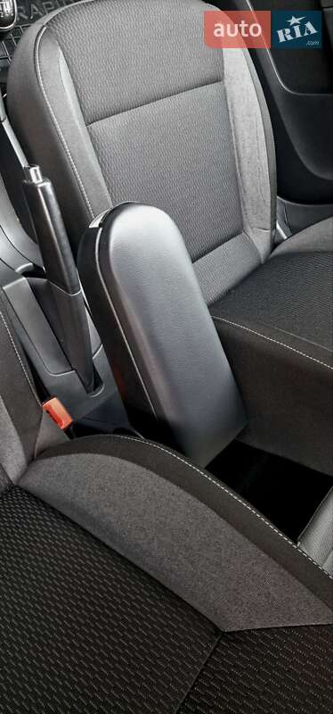 Ліфтбек Skoda Rapid 2013 в Пісочині