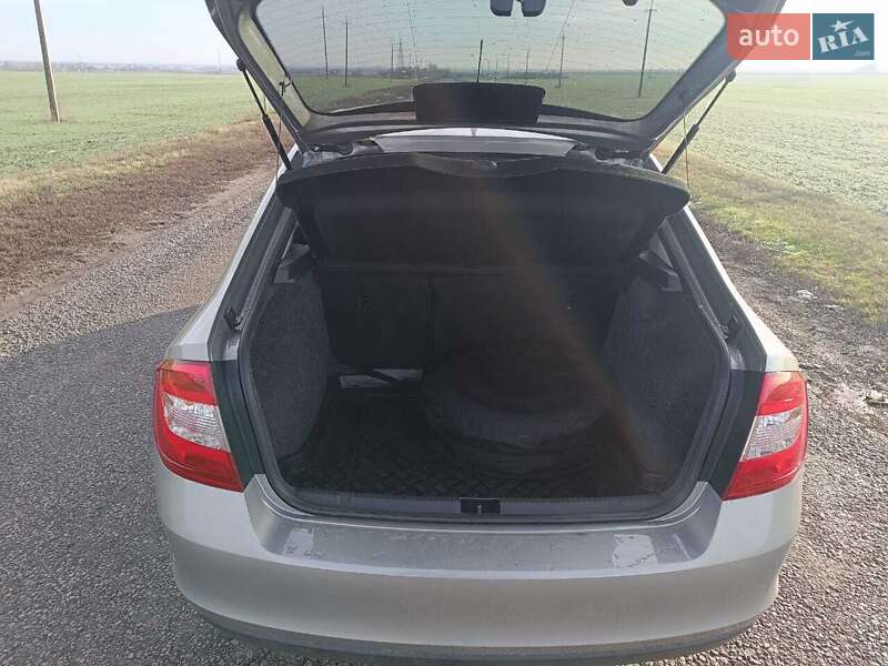 Лифтбек Skoda Rapid 2013 в Кегичевке