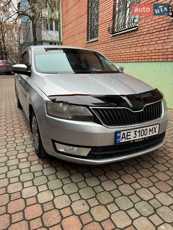 Лифтбек Skoda Rapid 2013 в Днепре