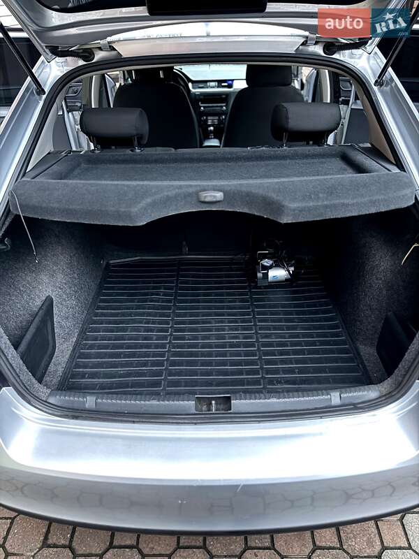 Лифтбек Skoda Rapid 2013 в Днепре