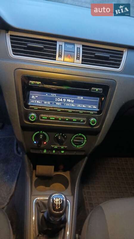 Лифтбек Skoda Rapid 2015 в Тернополе фото 41 Лифтбек Skoda Rapid 2015 в Тернополе