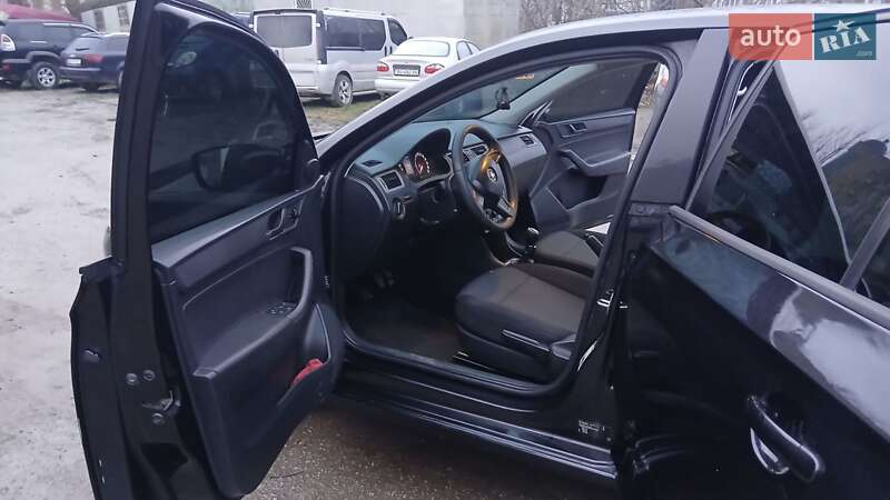 Лифтбек Skoda Rapid 2015 в Тернополе фото 46 Лифтбек Skoda Rapid 2015 в Тернополе