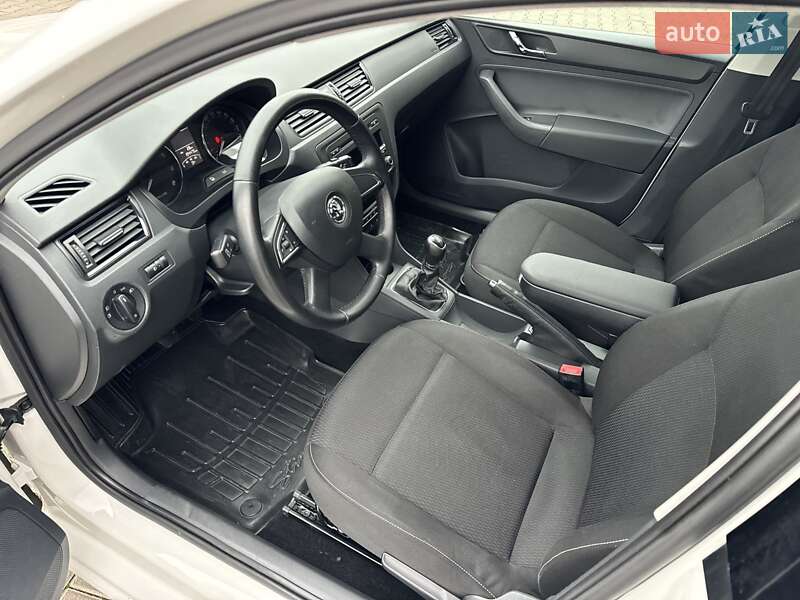 Лифтбек Skoda Rapid 2013 в Белой Церкви фото 11 Лифтбек Skoda Rapid 2013 в Белой Церкви