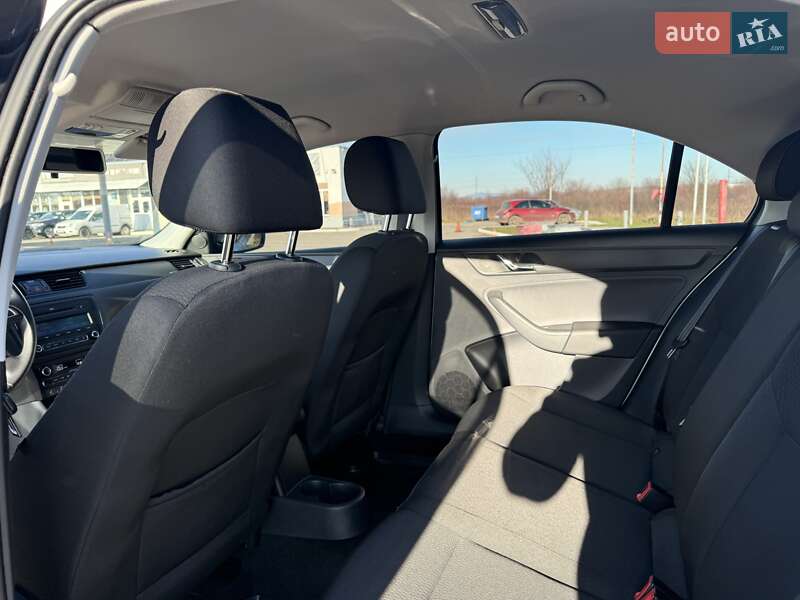 Ліфтбек Skoda Rapid 2012 в Ужгороді