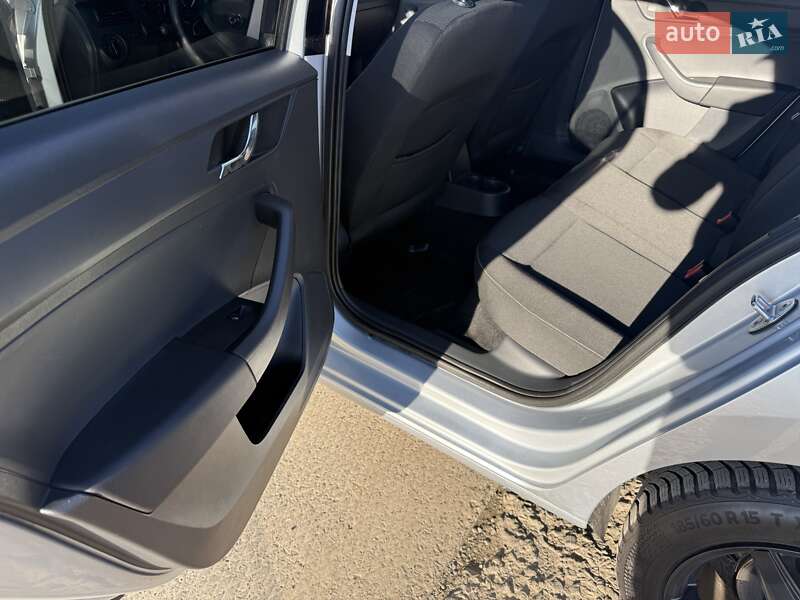 Ліфтбек Skoda Rapid 2012 в Ужгороді