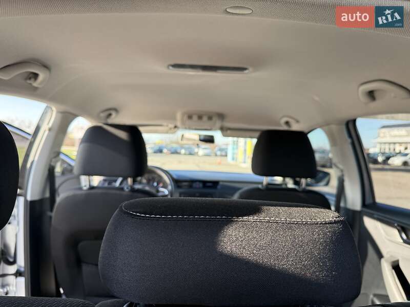 Ліфтбек Skoda Rapid 2012 в Ужгороді