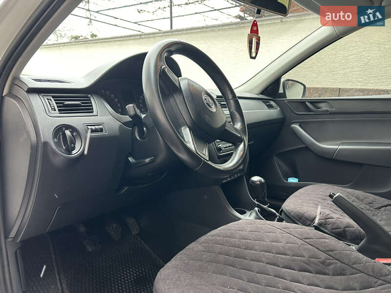 Лифтбек Skoda Rapid 2013 в Тячеве