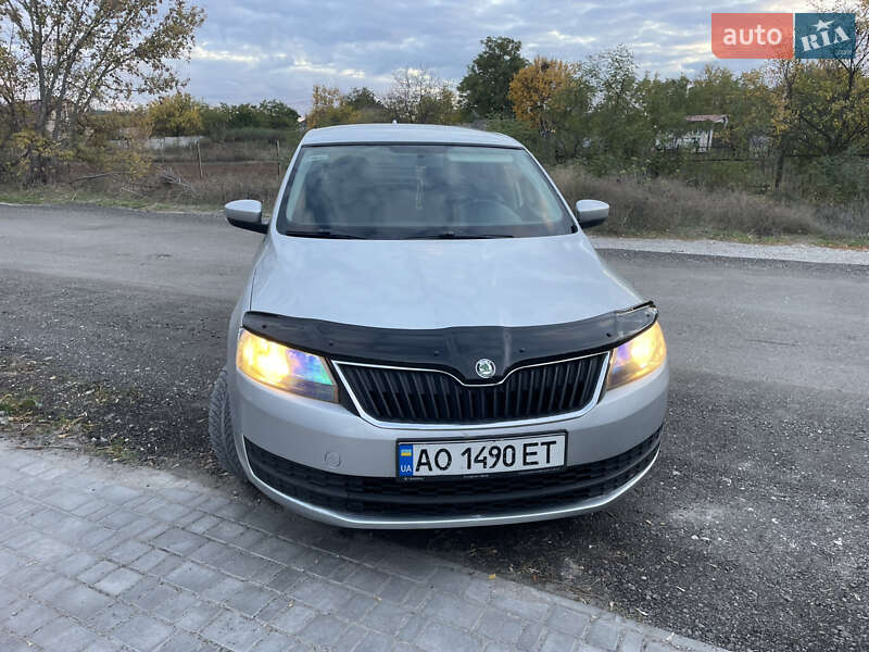 Ліфтбек Skoda Rapid 2014 в Кам'янському