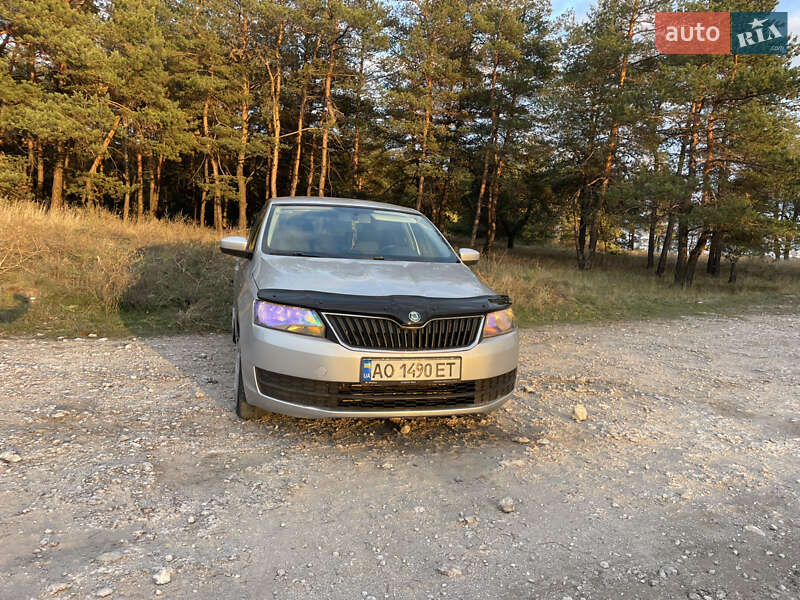 Ліфтбек Skoda Rapid 2014 в Кам'янському
