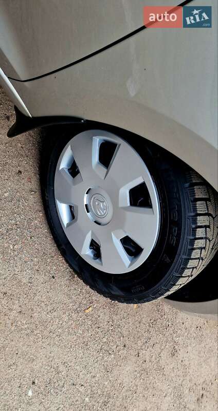 Лифтбек Skoda Rapid 2013 в Песочине