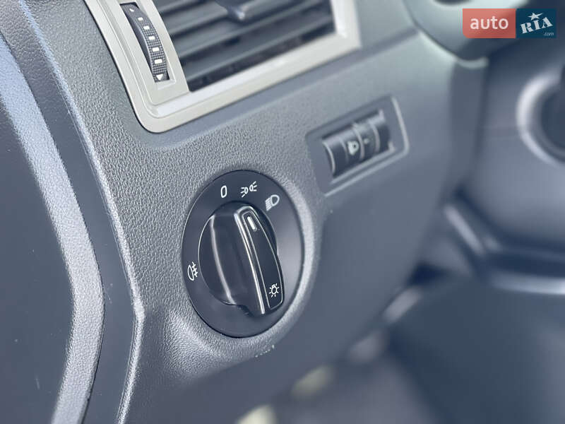 Лифтбек Skoda Rapid 2014 в Днепре фото 25 Лифтбек Skoda Rapid 2014 в Днепре