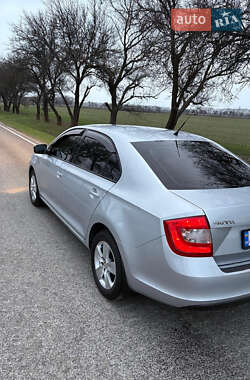 Лифтбек Skoda Rapid 2013 в Новомосковске