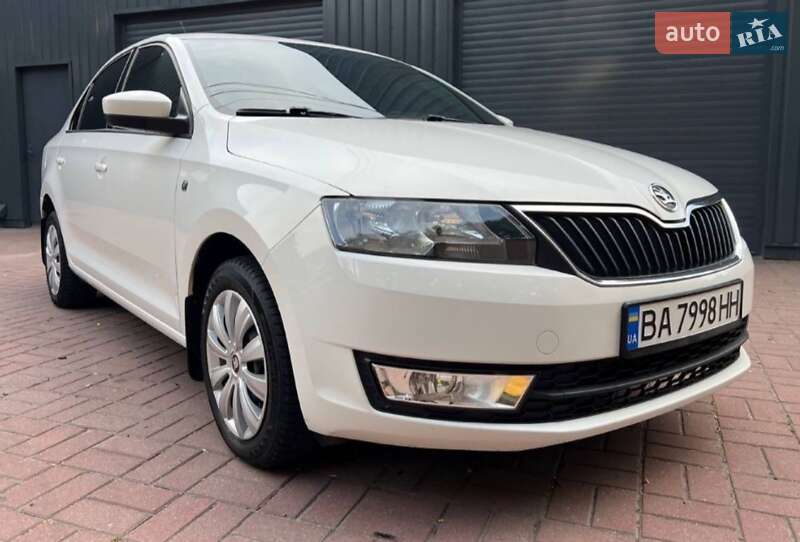 Лифтбек Skoda Rapid 2015 в Кропивницком