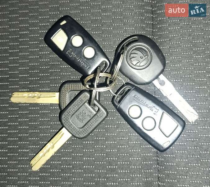 Лифтбек Skoda Rapid 2015 в Кропивницком