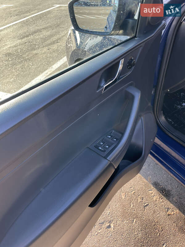 Ліфтбек Skoda Rapid 2015 в Києві