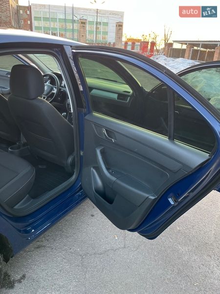 Лифтбек Skoda Rapid 2015 в Киеве