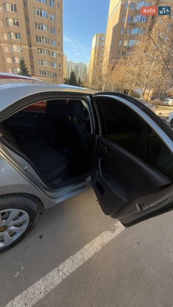 Ліфтбек Skoda Rapid 2013 в Києві