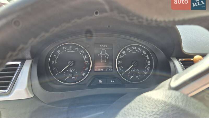 Хэтчбек Skoda Rapid 2014 в Киеве