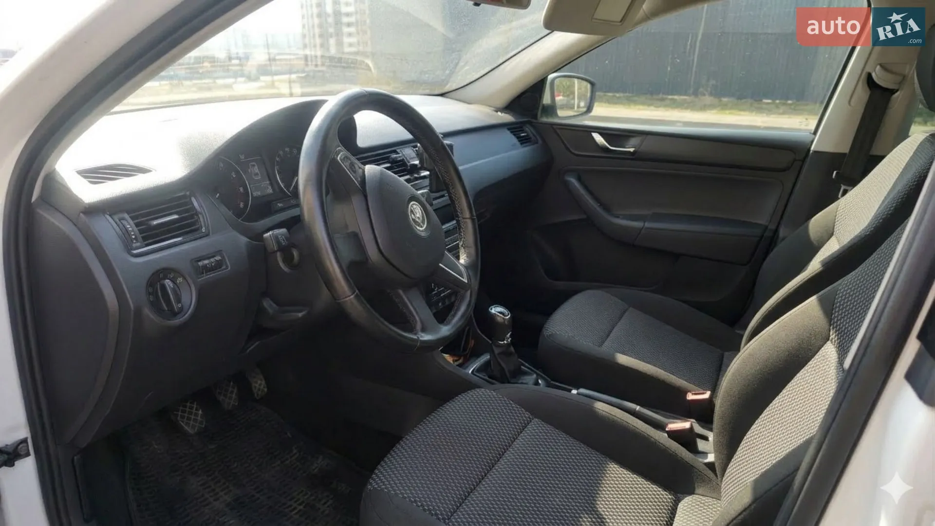 2013 Skoda Rapid - мініатюра 2
