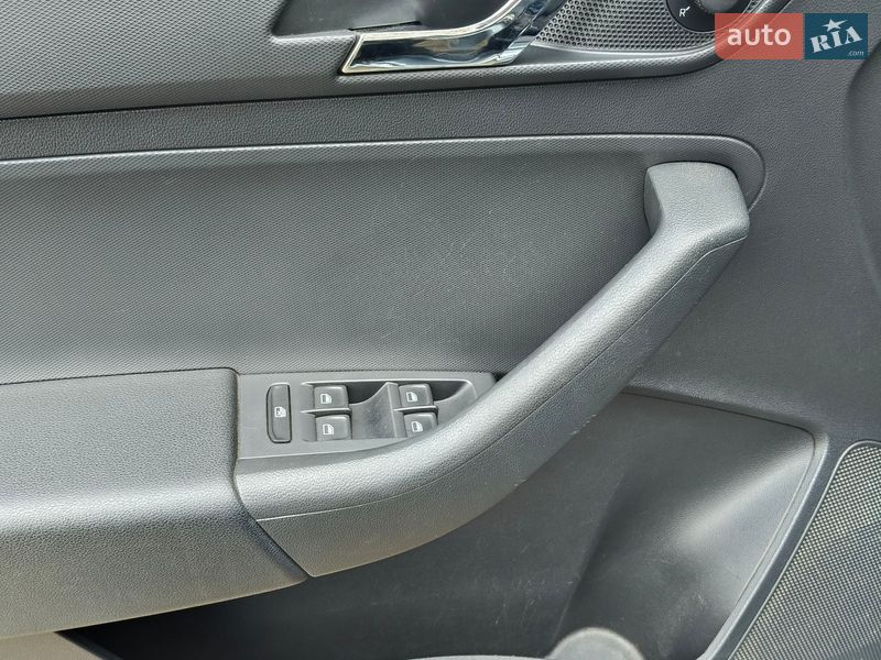 Лифтбек Skoda Rapid 2014 в Житомире