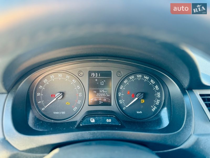 Хетчбек Skoda Rapid 2015 в Іршаві фото 18 Хетчбек Skoda Rapid 2015 в Іршаві