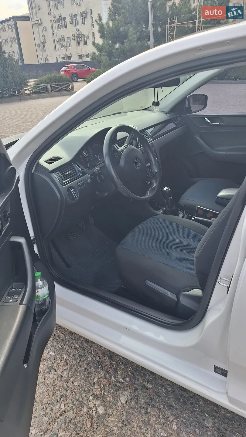 2015 Skoda Rapid - мініатюра 4