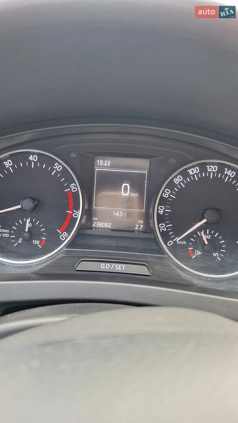 2015 Skoda Rapid - мініатюра 10