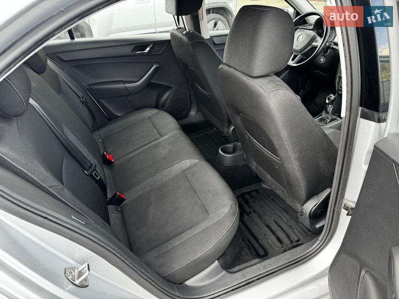 Хэтчбек Skoda Rapid 2015 в Киеве фото 11 Хэтчбек Skoda Rapid 2015 в Киеве