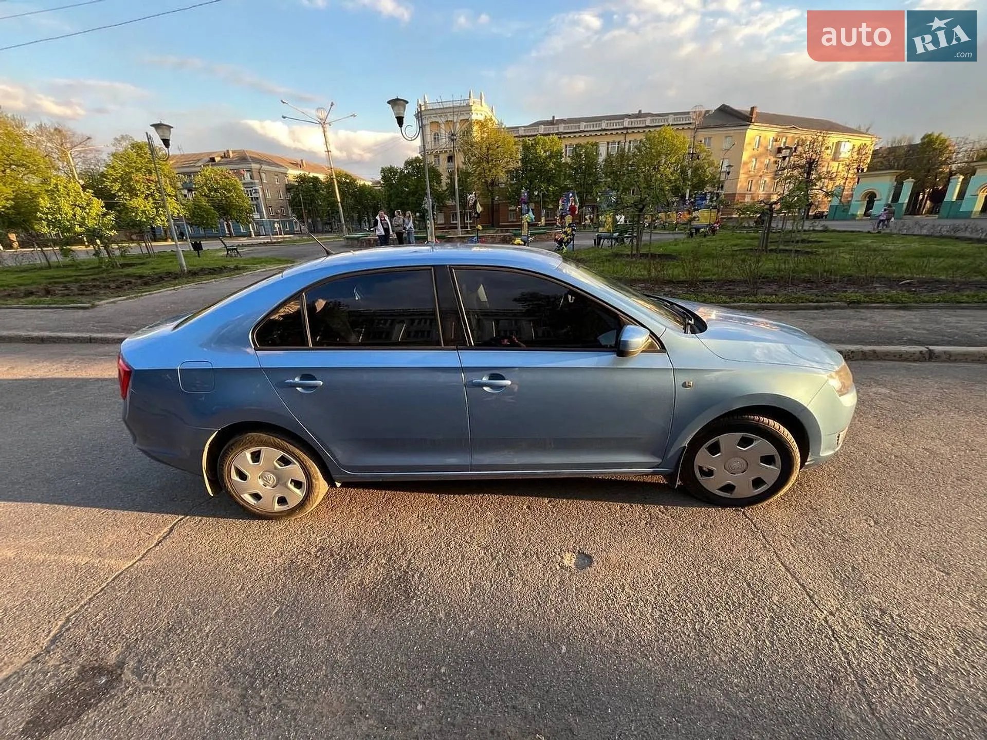 2013 Skoda Rapid - мініатюра 2