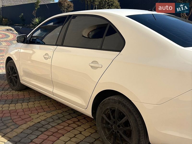 Лифтбек Skoda Rapid 2016 в Новояворовске