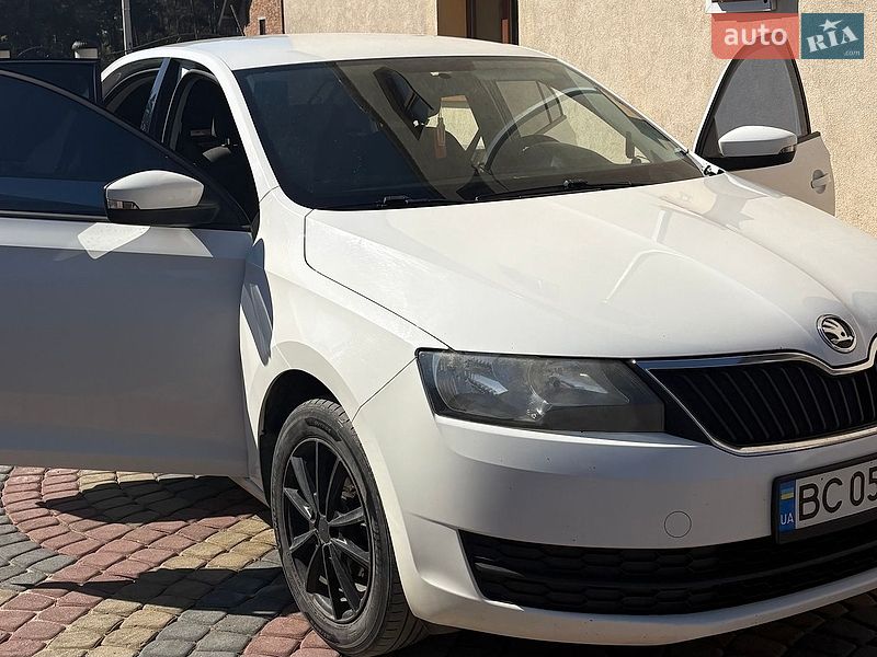 Лифтбек Skoda Rapid 2016 в Новояворовске