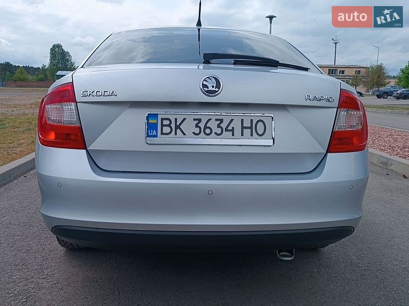 Лифтбек Skoda Rapid 2013 в Сарнах