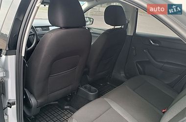 Лифтбек Skoda Rapid 2013 в Сарнах