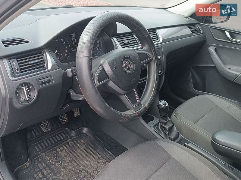 Лифтбек Skoda Rapid 2013 в Сарнах