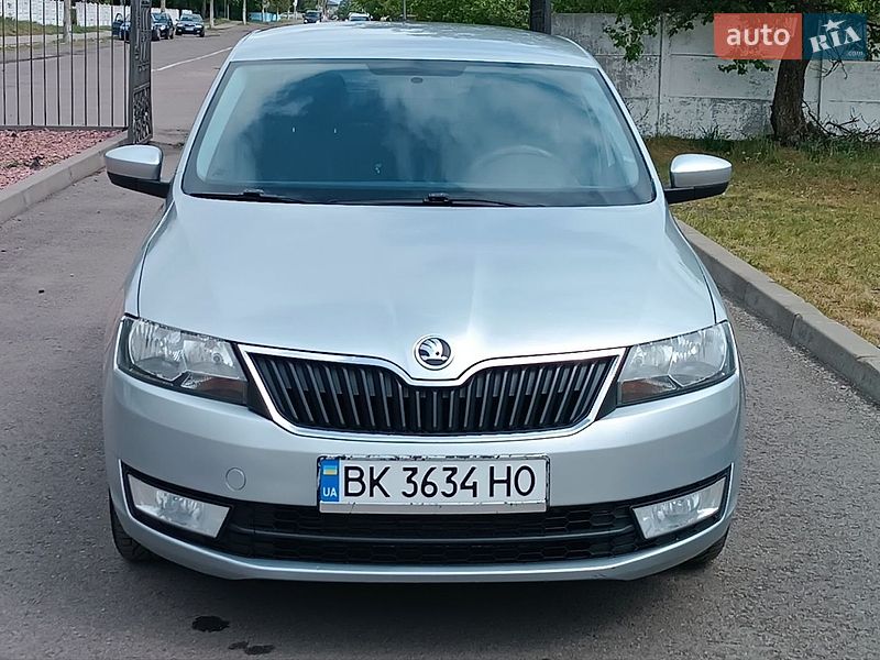 Лифтбек Skoda Rapid 2013 в Сарнах