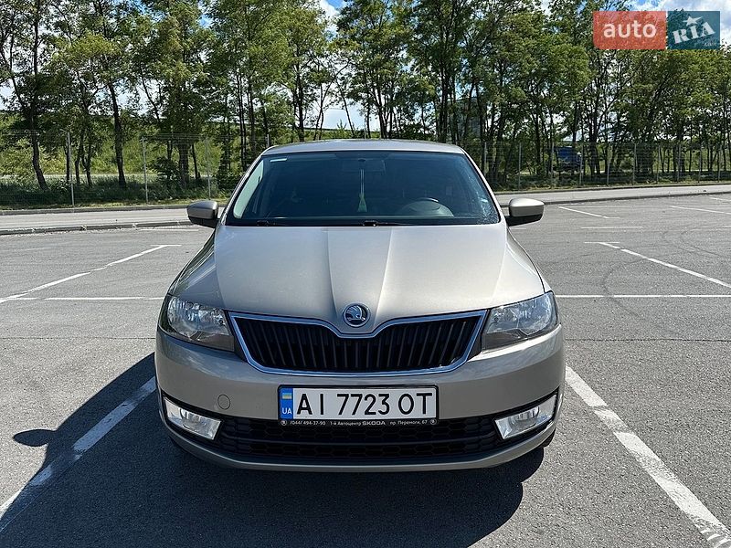 Хэтчбек Skoda Rapid 2013 в Днепре