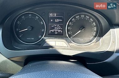 Хэтчбек Skoda Rapid 2013 в Днепре