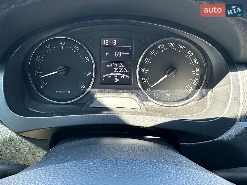 Хэтчбек Skoda Rapid 2013 в Днепре