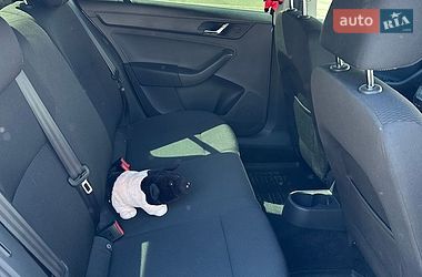 Хэтчбек Skoda Rapid 2013 в Днепре