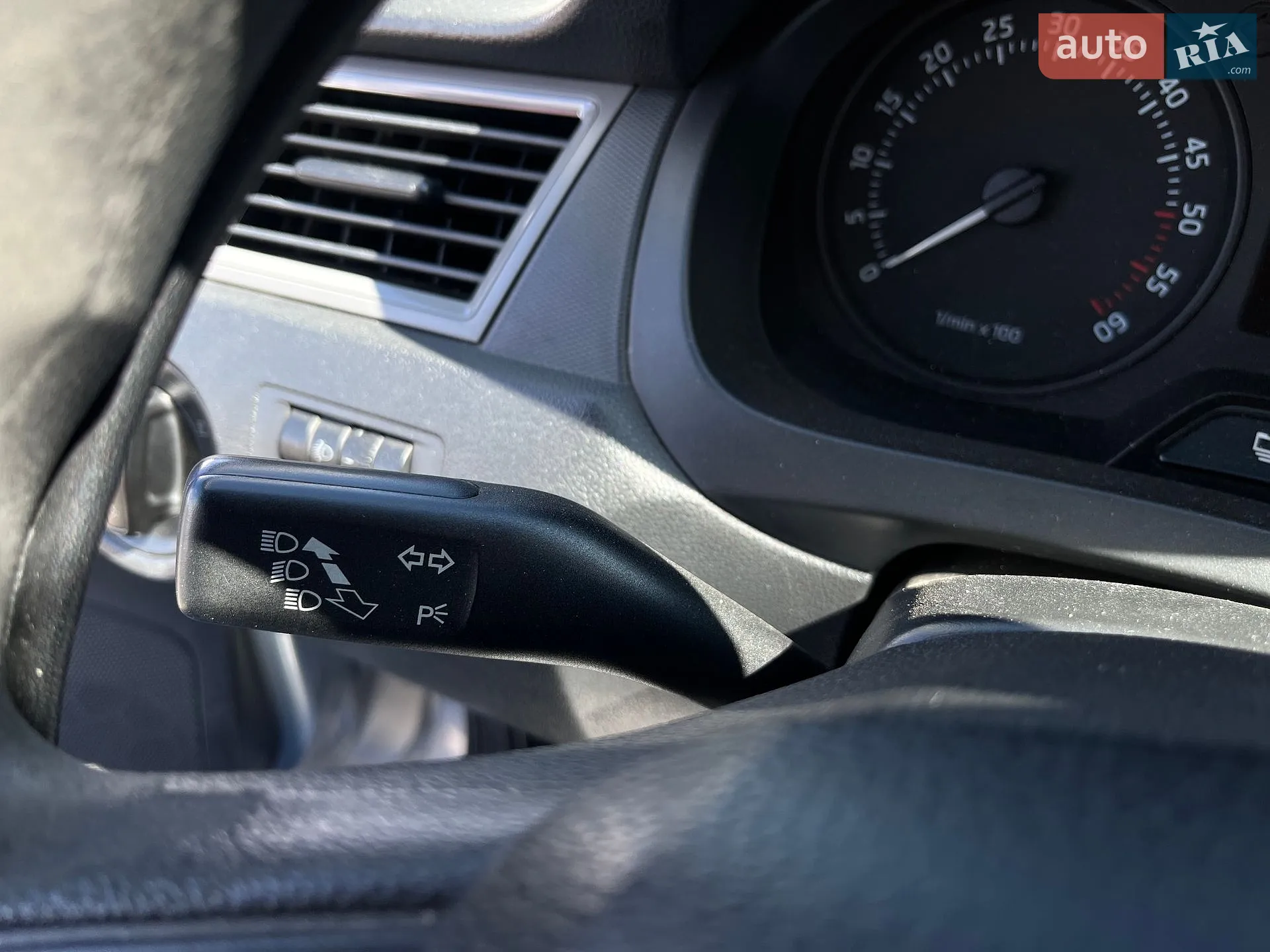 2015 Skoda Rapid - мініатюра 13