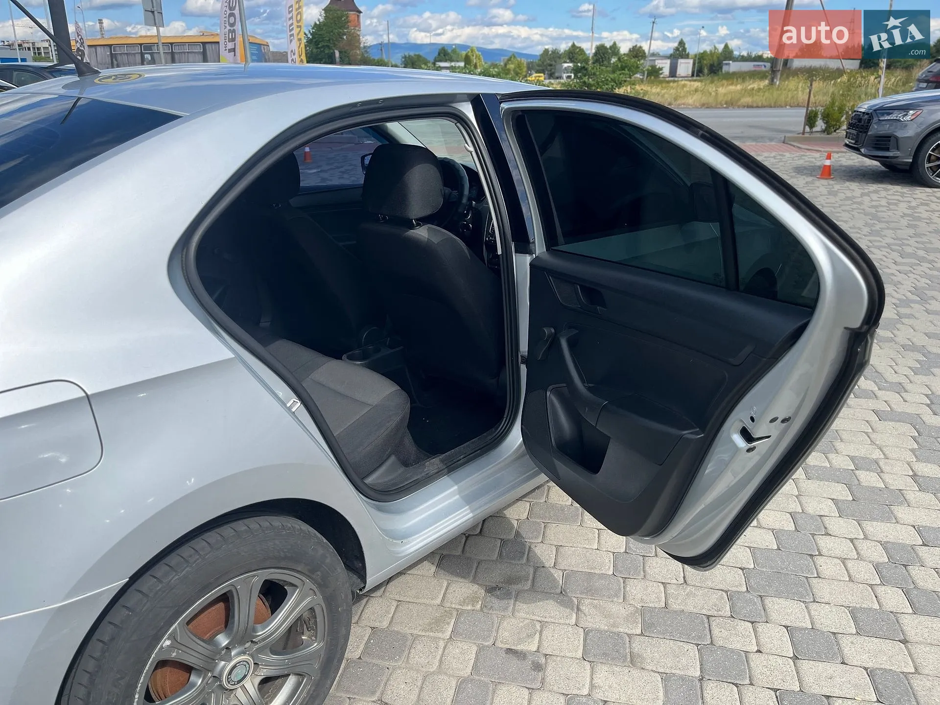 2015 Skoda Rapid - мініатюра 31