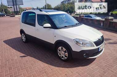 Минивэн Skoda Roomster Scout 2012 в Ровно