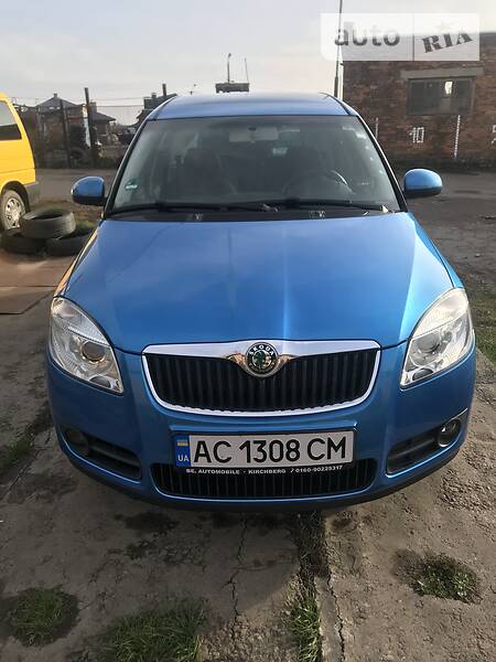 Минивэн Skoda Roomster 2007 в Нововолынске