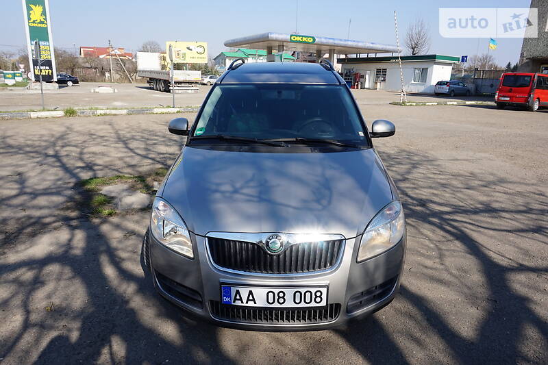 Універсал Skoda Roomster 2009 в Самборі