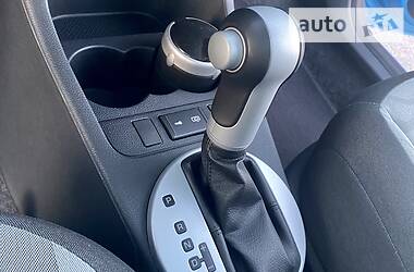 Хетчбек Skoda Roomster 2010 в 
