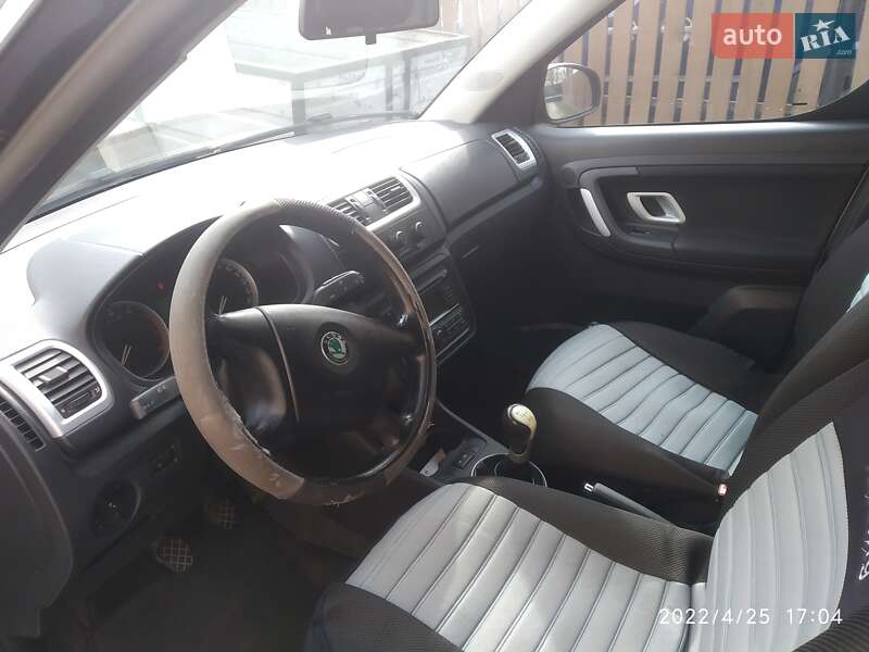 Микровэн Skoda Roomster 2009 в Любешове