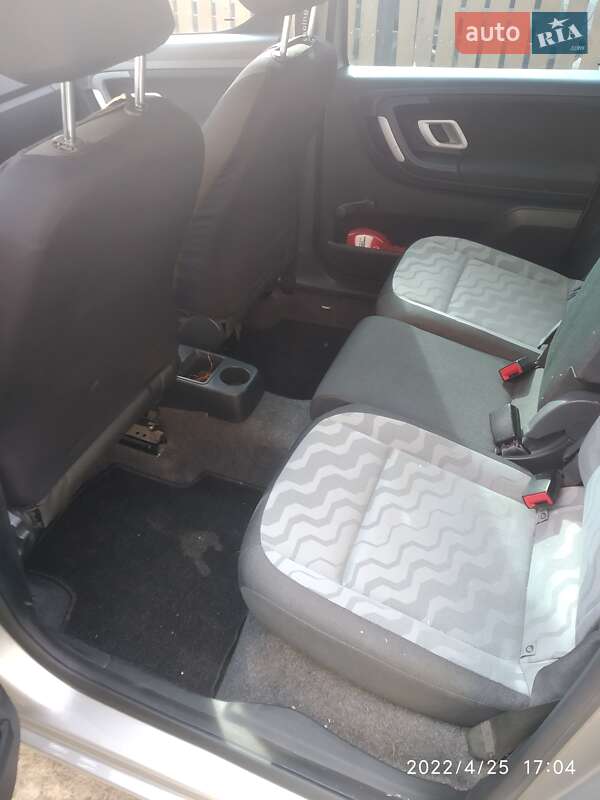 Микровэн Skoda Roomster 2009 в Любешове