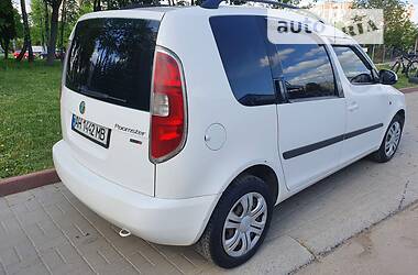 Микровэн Skoda Roomster 2010 в Киеве